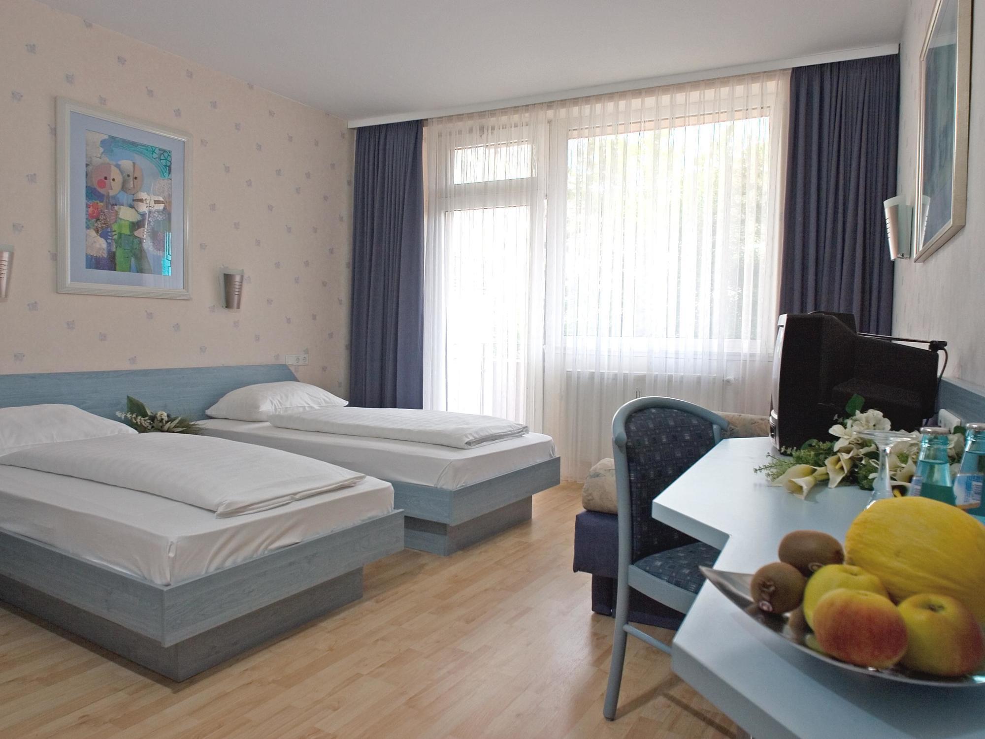 Hotel Astoria Francfort-sur-le-Main Chambre photo